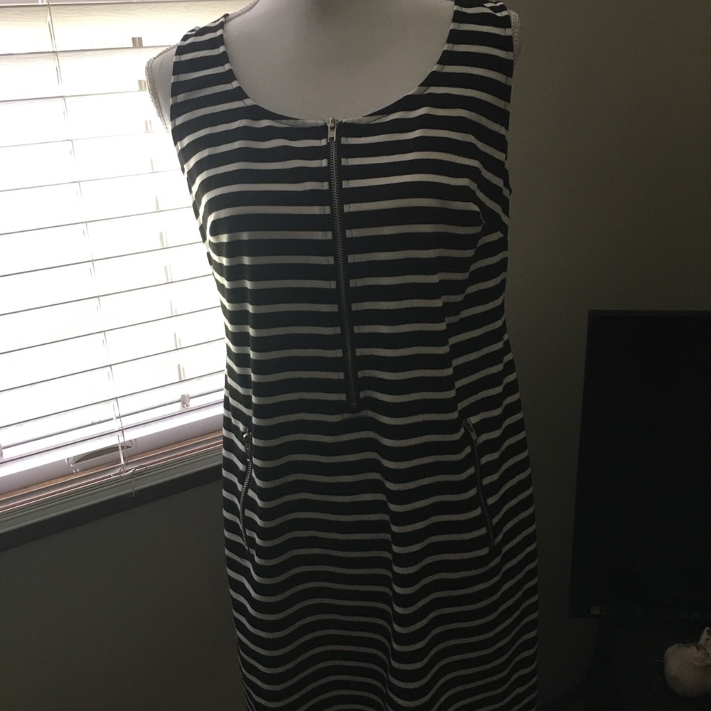 Ladies size 10 dress❤️❤️